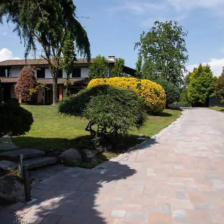 De Alberti Tatil Evi Vergiate